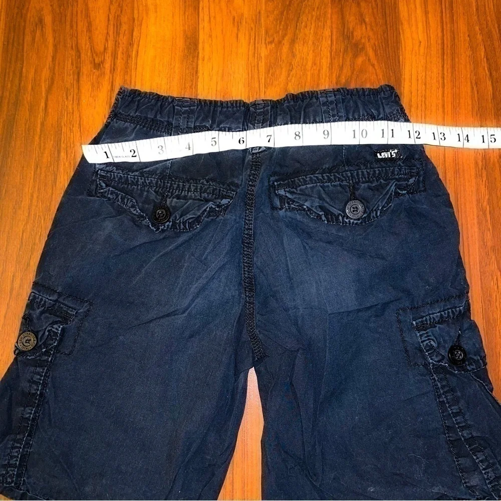Levi’s Youth Black Cargo Shorts Size 8
